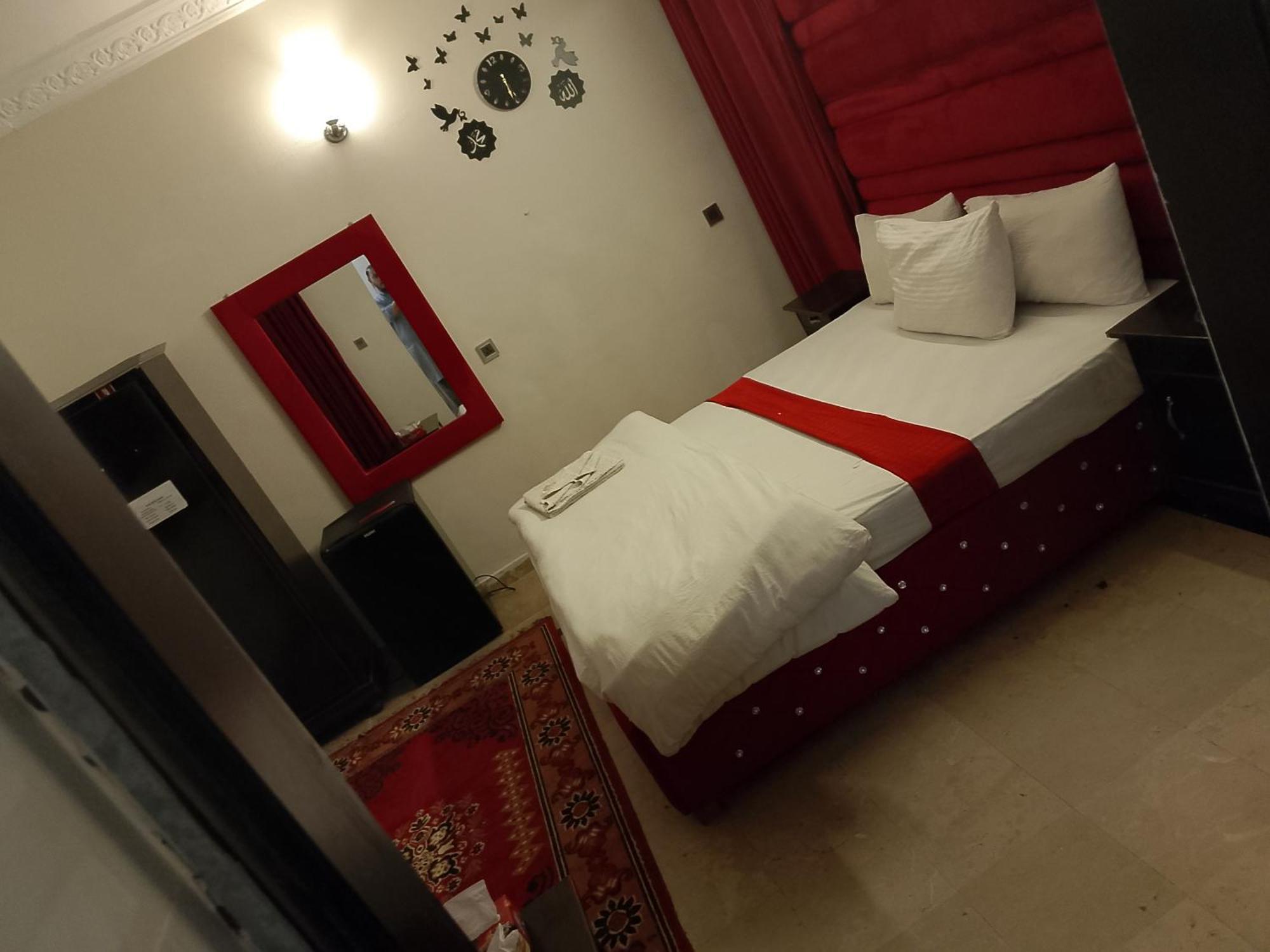 Hotel Royal Grand Lahore Exterior photo